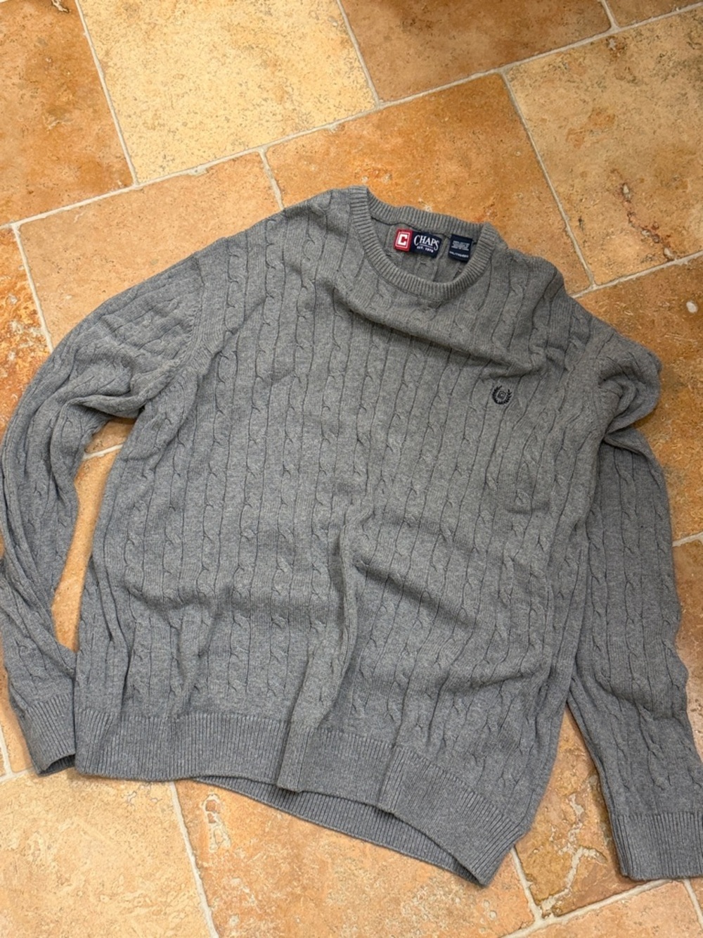 Chaps Men’s Gray Cable-Knit Crewneck Sweater